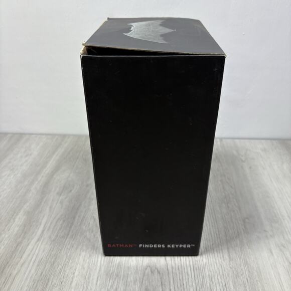 DC Comics BATMAN Finders Keyper Statue ~ Loot Crate DX Exclusive Edition - Picture 15 of 16